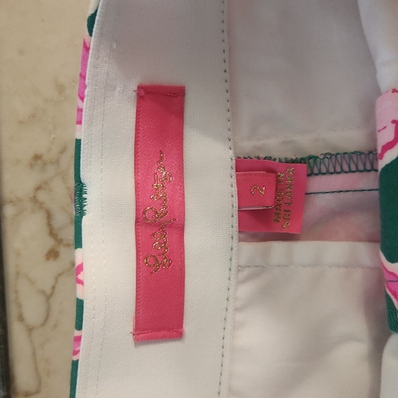 Lilly Pulitzer Shorts Size 2 - Picture 3 of 4